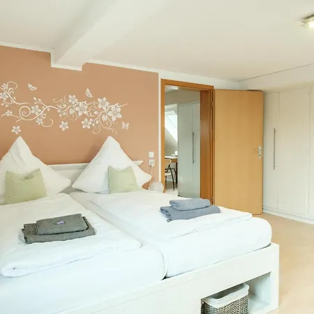 Gemuetliche Mit Balkon, Ruhig, Perfekt Fuer Paare Und Geschaeftsreisende *